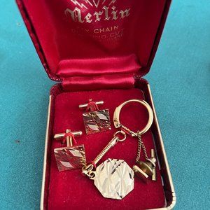 Merlin Diamond Cut Gold Tone  Key Chain, Cufflinks and Tie Pin Set.